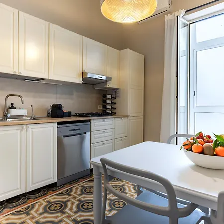 Apartment 100mq Maison Paradise - & Elegant Bari